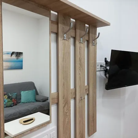 Independent House In Rural Setting アパート