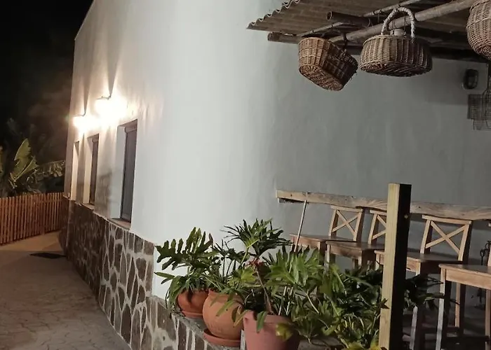 아파트 Independent House In Rural Setting *